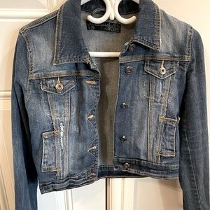 Cropped jean jacket, Medium